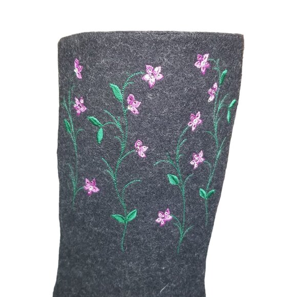 NWOB Charcoal Gray Made In Italy Designer felted wool embroidered flower boots - Picture 9 of 15
